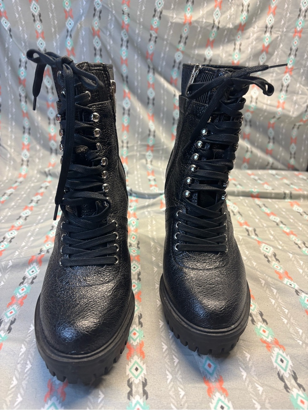 🌀Vince Camuto Black Lace-Up Platform Combat Booties